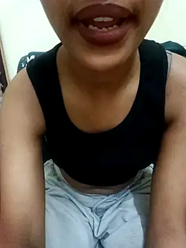 MAYA_BED_GIRL Adlı Modelin Web Kamerası Şovu