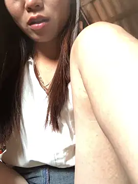 Chat XXX en directo de Akira-baby