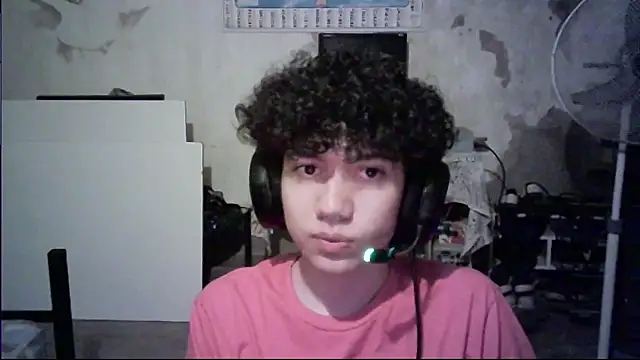 Emv2 即時 XXX 聊天