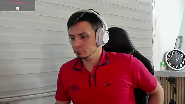 XXX chat uživo modela Rick_Adams