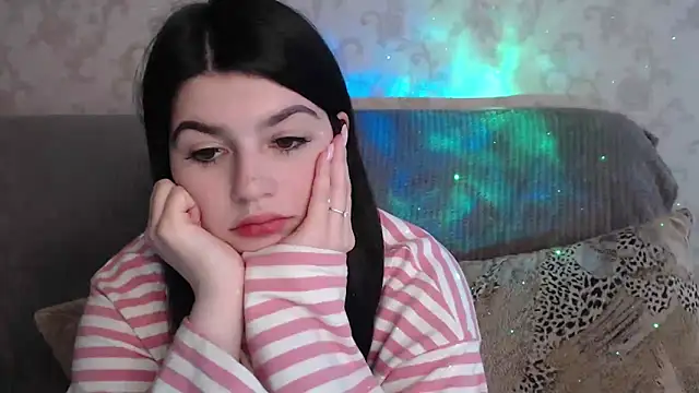 Chat XXX en directo de KisaModel