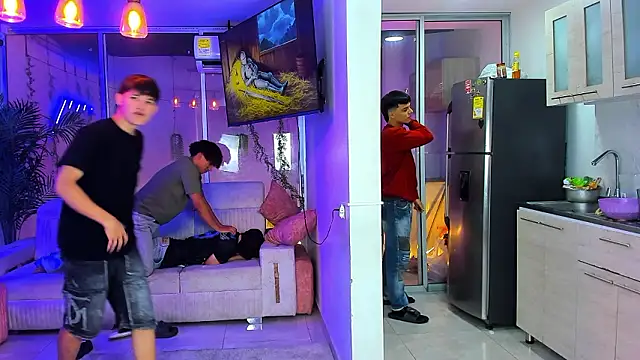 Houseofwarrios Adlı Modelin Canlı XXX Sohbeti