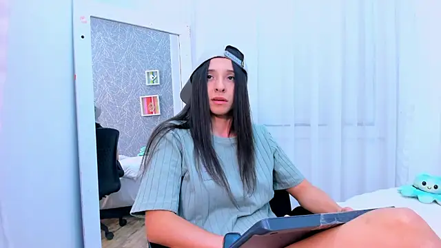 ViictoriiaSaenz Chat XXX in diretta