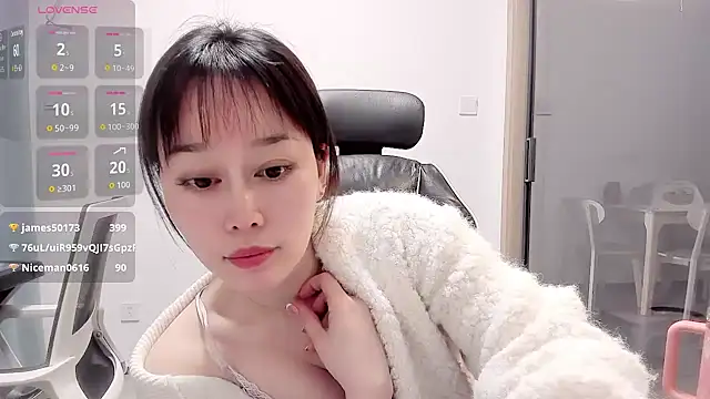 XXX chat uživo modela Vivian-6