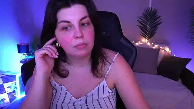 Chatroom XXX en direct de MirandaWong