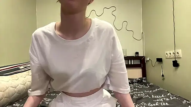 PollyDream: онлайн-секс-чат