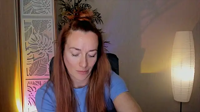 RebeccaMartinez Chat XXX in diretta