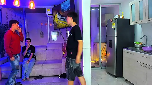 Houseofwarrios Adlı Modelin Canlı XXX Sohbeti