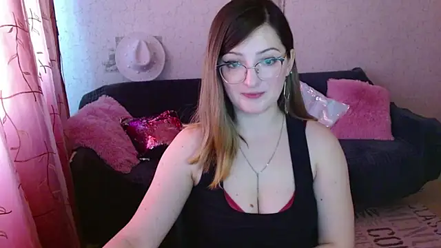 Arielsssplash Adlı Modelin Canlı XXX Sohbeti