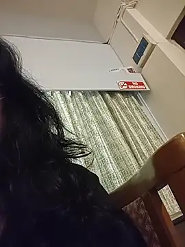 NakedMILFx: онлайн-секс-чат