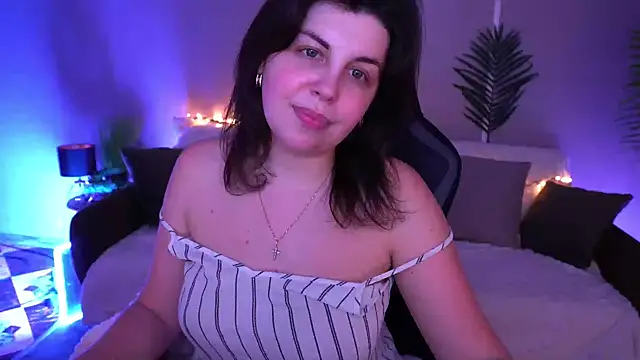 MirandaWong Adlı Modelin Canlı XXX Sohbeti