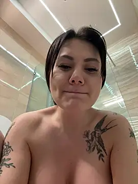 Wet__Bunny Show in webcam