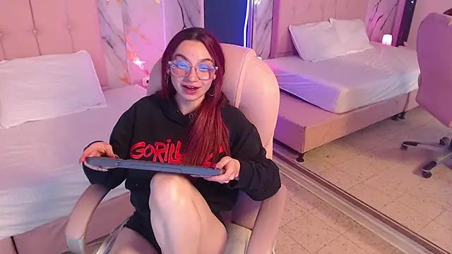 Red_kytty6 Chat XXX live