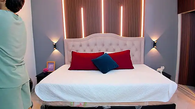 Chat XXX ao vivo de Tommy18__