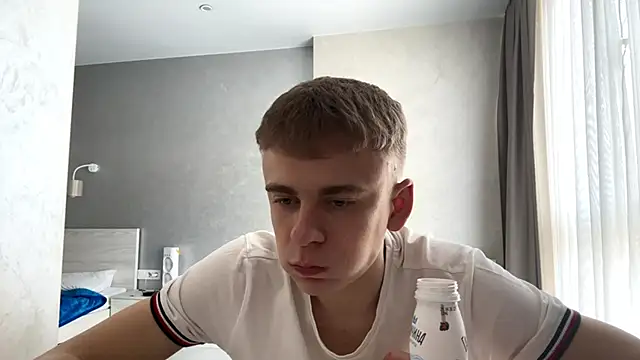 SoloFury 即時 XXX 聊天