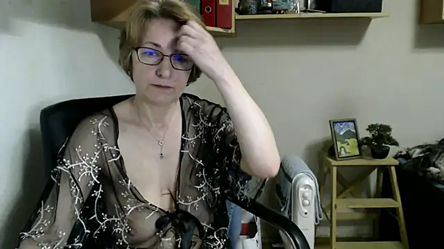 katemodel Adlı Modelin Canlı XXX Sohbeti