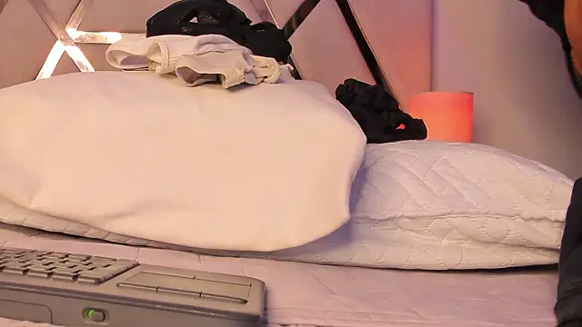 Lucia_velez's Live XXX Chat