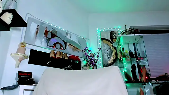 Chat +18 de 2bigass4_u ao vivo