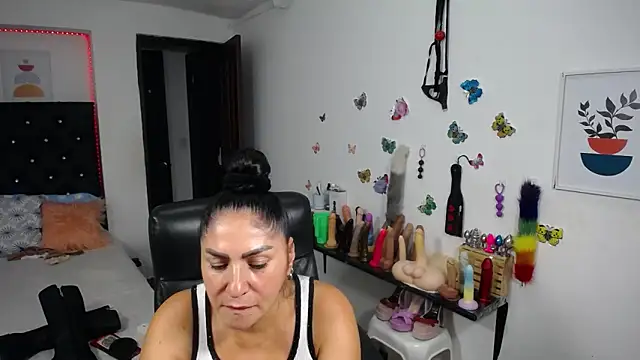 mature_bigboobs10 Live XXX Chat