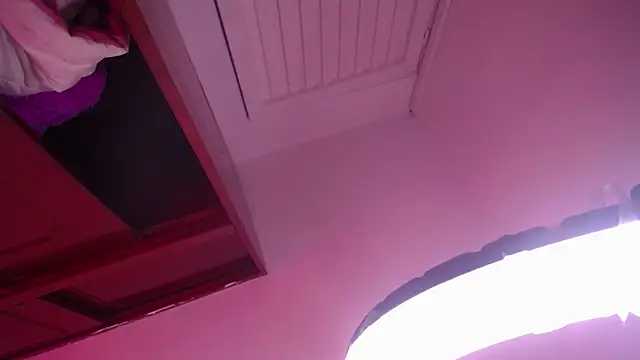 Chatroom XXX en direct de salomecastro_