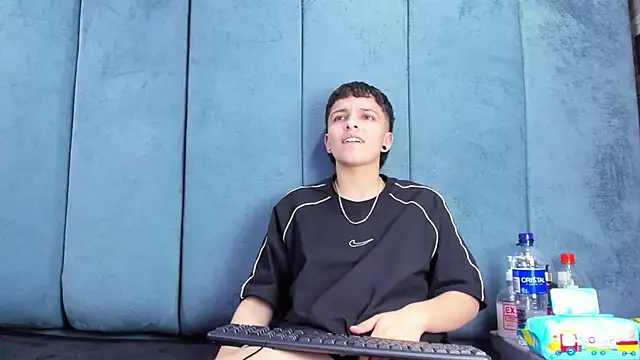 Megan_Thompson_ Obrolan Langsung XXX