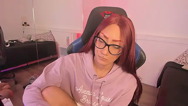 maya1_'s Live XXX Chat