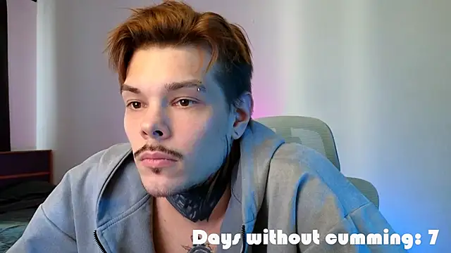 دردشة DENIS_HERE الجنسية المباشرة