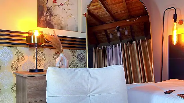 Madissononee's Live XXX Chat