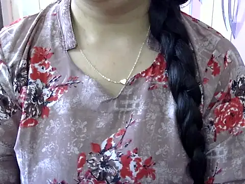 Cute_Aliyaa Chat XXX live