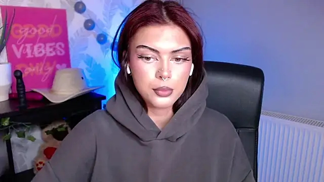 Nova_SIN Chat XXX live