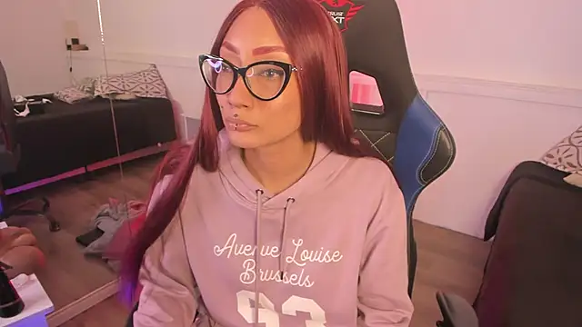 Chat XXX ao vivo de maya1_