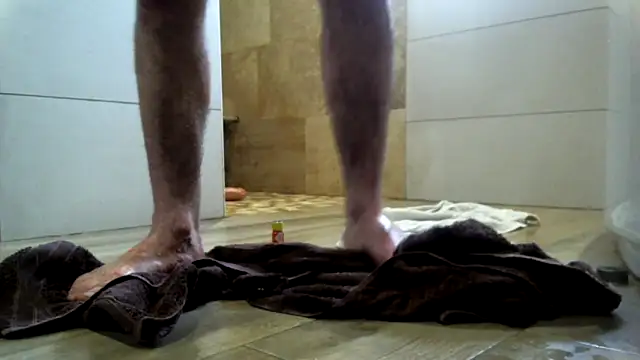 Heliobitch webkamerás műsora