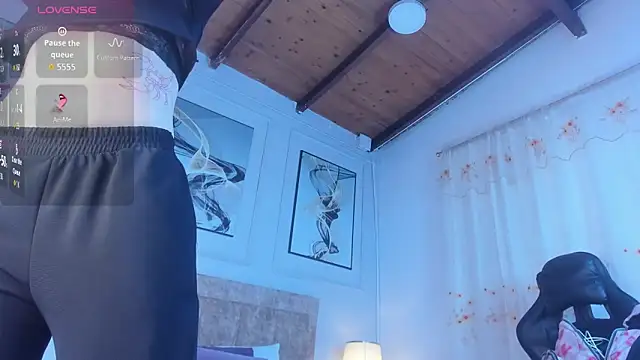 Chat +18 de hanna_daze ao vivo