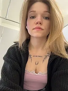 StreetSquirt Live XXX-Chat