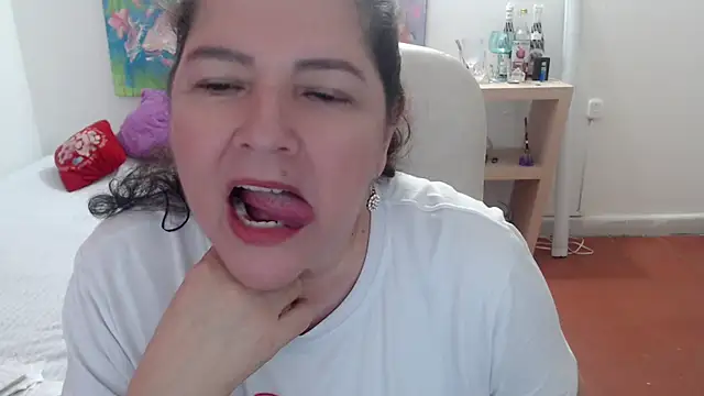 leonela_69's Live XXX Chat