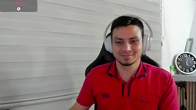 Rick_Adams Show in webcam