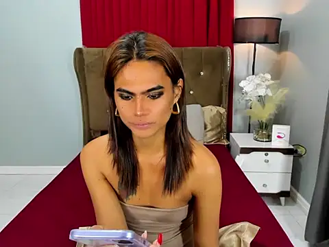 Pokazy przed kamerką – 1HotAsianTS