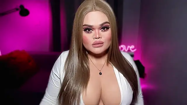 BelindaLove: онлайн-секс-чат