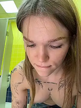 StreetSquirt Live XXX-chat