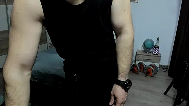 XXX chat uživo modela RobbyShawz