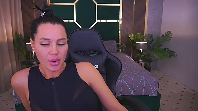 Casey_Min Live XXX-Chat