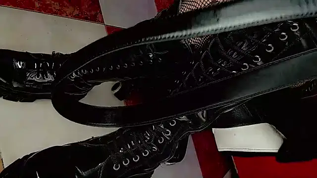 Yareth_Rouss_ Live XXX-chat