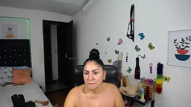 XXX chat uživo modela mature_bigboobs10