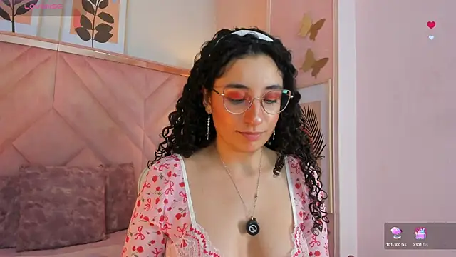 DemiJones_ Adlı Modelin Canlı XXX Sohbeti