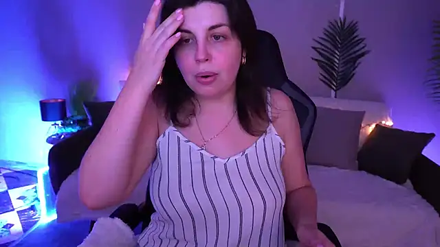 Chat XXX en directo de MirandaWong