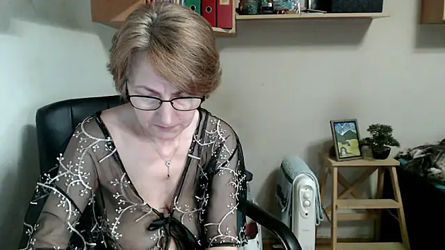 katemodel Adlı Modelin Canlı XXX Sohbeti