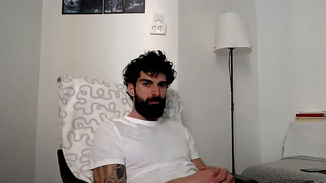 Chatroom XXX en direct de Verycutex