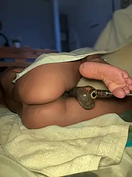 ROUSSH লাইভ XXX চ্যাট