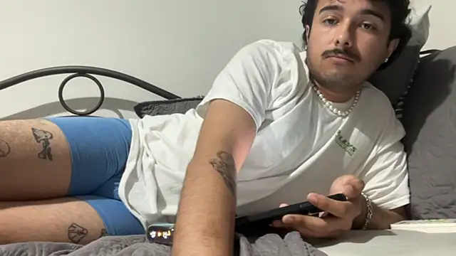 Gorillabutt1414 webkamerás műsora