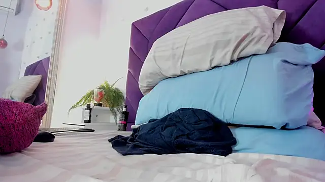 Kaylachannell 即時 XXX 聊天